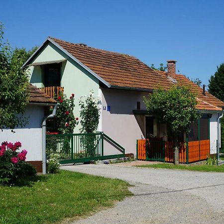 Holiday Home Maderka Strigova Esterno foto